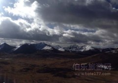 日喀則雪山